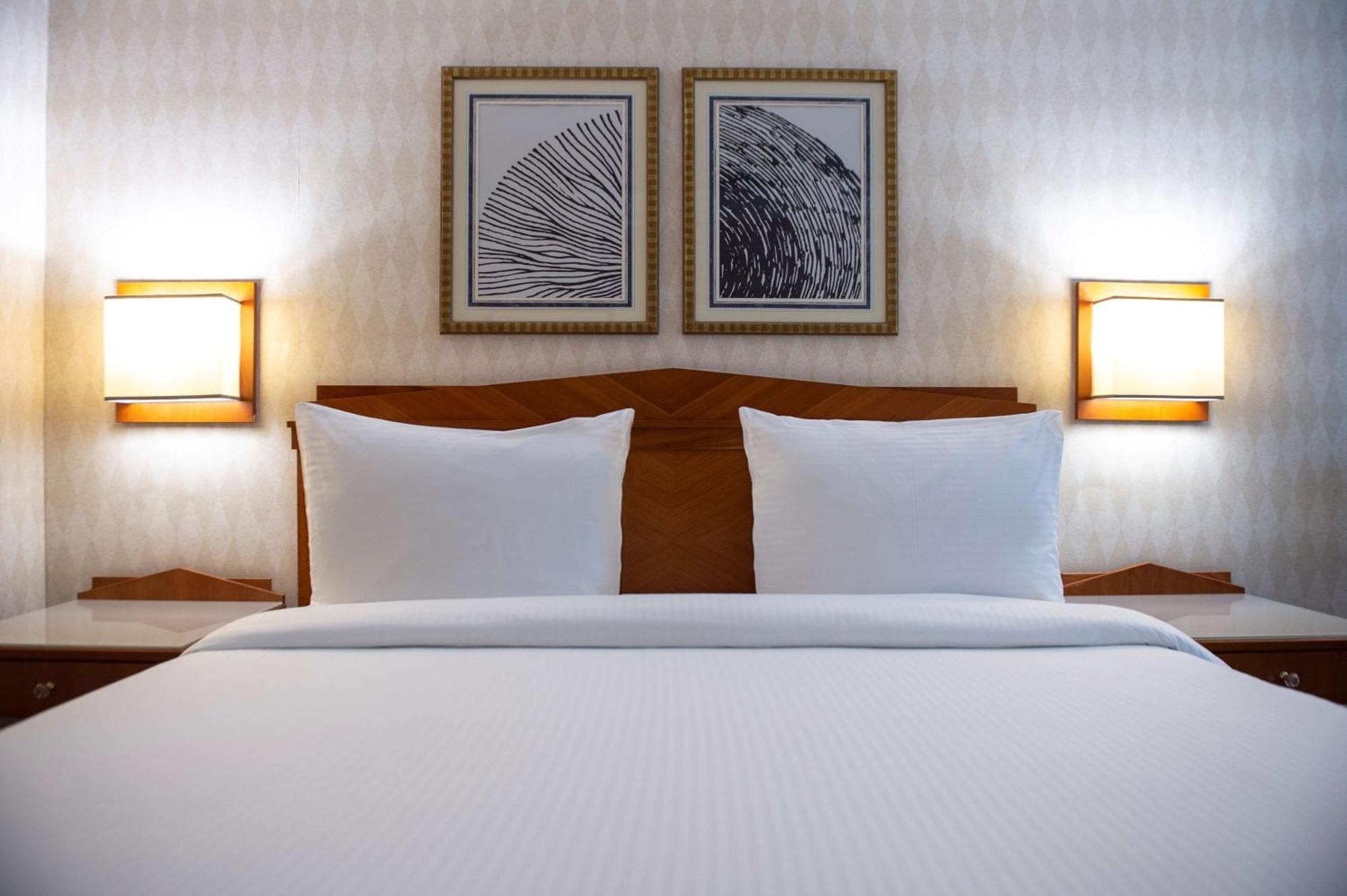 Radisson Blu Martinez Beirut Hotel ภายนอก รูปภาพ